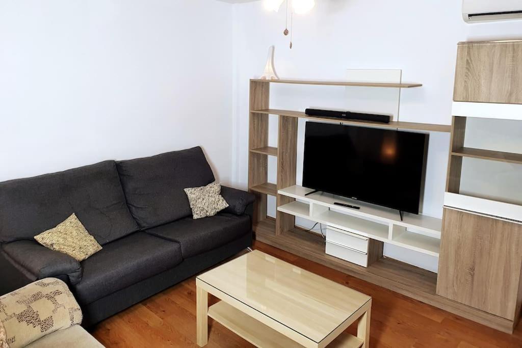 2F, Aire Acondic, 80M2, 2 Dormitorios, 4 Huespedes, Wifi Gratis La Línea de la Concepción Exterior foto